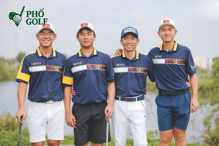 Dịch Vụ May Áo Golf Theo Yêu Cầu Tại PhốGolf Bảng giá dịch vụ may áo golf tham khảo tại PhốGolf với mức giá minh bạch, ưu đãi