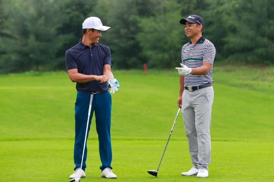Hướng dẫn cách tính điểm golf đơn giản và chính xác Gross Score trong golf là tổng số gậy đánh trong một vòng đấu