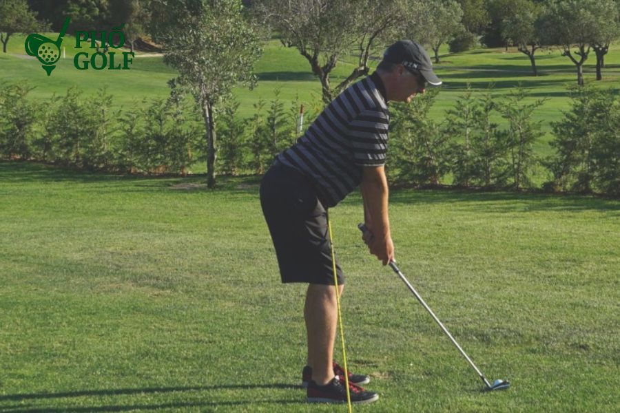 Slice golf là gì, nguyên nhân và cách khắc phục hiệu quả Điều chỉnh tư thế stance và vị trí bóng để cải thiện cú swing