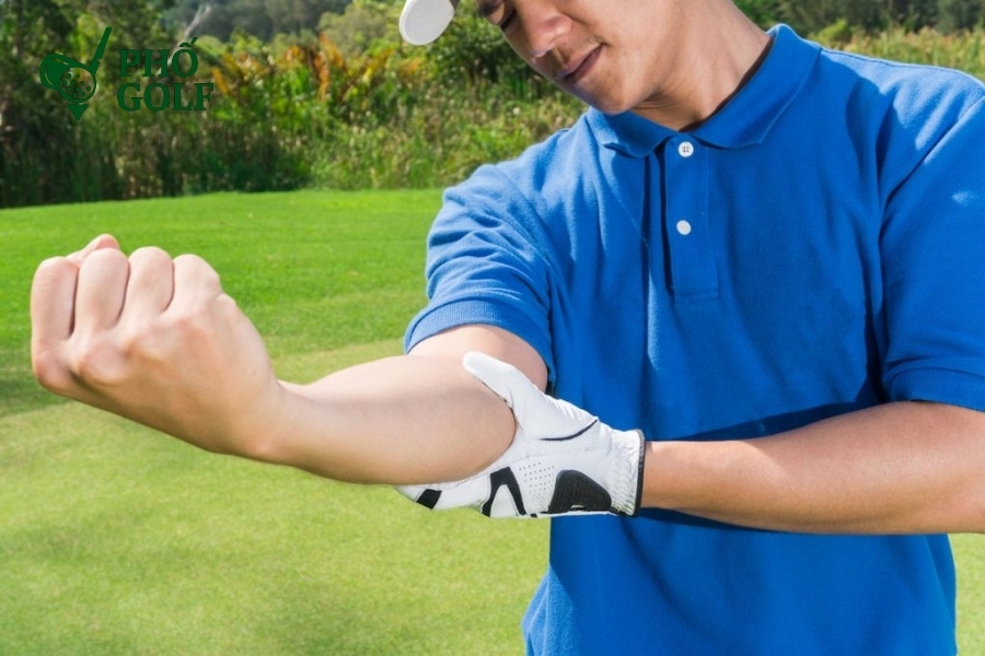 Chấn thương khi swing gậy sắt, nguyên nhân và cách phòng tránh Chấn thương khuỷu tay (Golfer’s Elbow) thường gặp ở người chơi golf