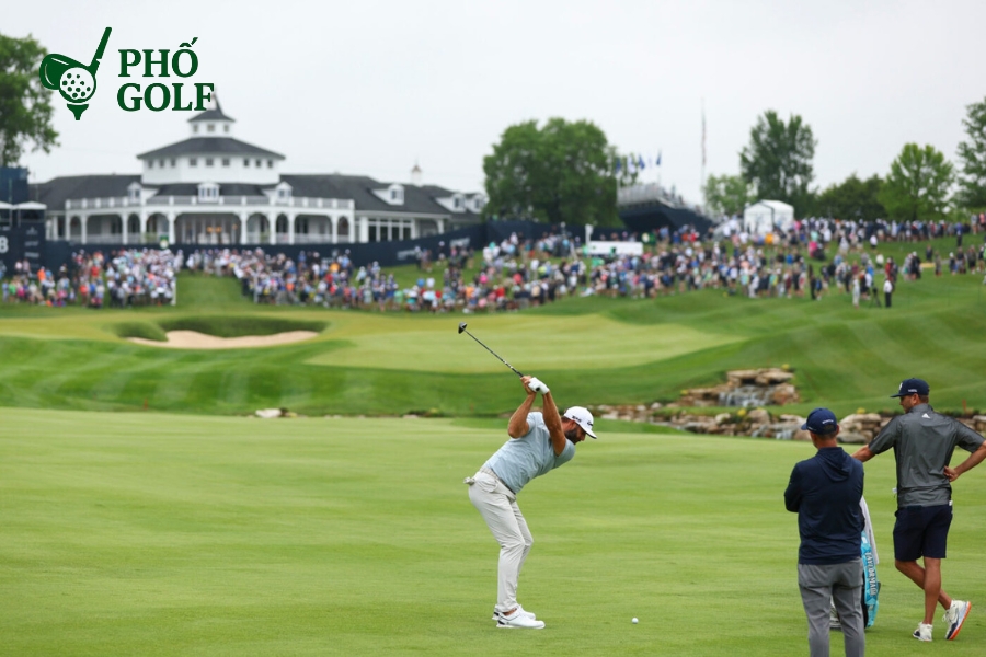 PGA Tour là gì, giải đấu golf danh giá nhất hành tinh? Điều kiện tham gia PGA Tour gồm vượt qua Korn Ferry Tour, Qualifying School hoặc thắng giải PGA Tour