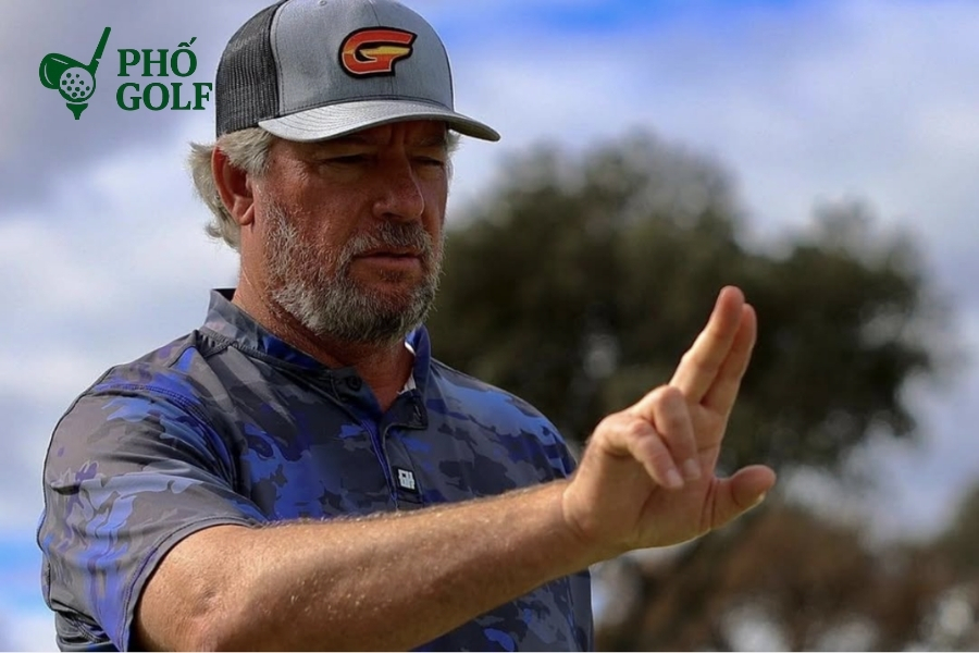 Aimpoint là gì, bí quyết đọc green chuẩn như chuyên gia Kỹ thuật Aimpoint giúp golfer đọc green chính xác bằng cảm nhận bàn chân và ngón tay