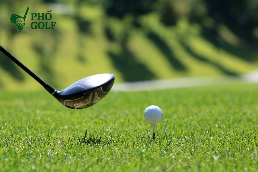 Dịch vụ Sản Xuất Tee Golf, In Logo Theo Yêu Cầu Công nghệ in UV Mimaki Nhật Bản đảm bảo logo in sắc nét, bền màu và chính xác.