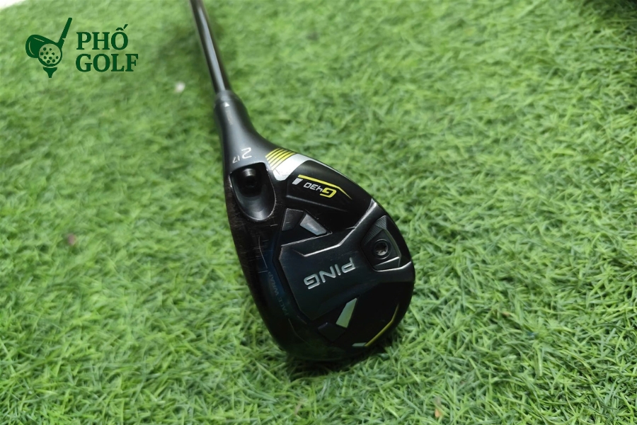 Bật mí kỹ thuật đánh gậy rescue chuẩn như chuyên gia Gậy rescue giúp golfer dễ đánh, đưa bóng lên cao và linh hoạt hơn sắt dài