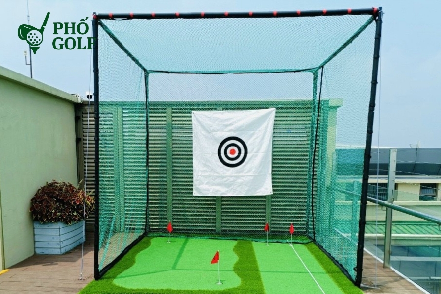 Tâm phát bóng golf là gì, kinh nghiệm chọn mua và giá? Tấm thảm tâm phát bóng golf giúp golfer cải thiện kỹ năng ngắm bóng và kiểm soát hướng đánh