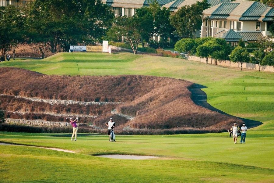 Hướng dẫn cách tính điểm golf đơn giản và chính xác Match Play trong golf là thể thức thi đấu tính theo từng hố