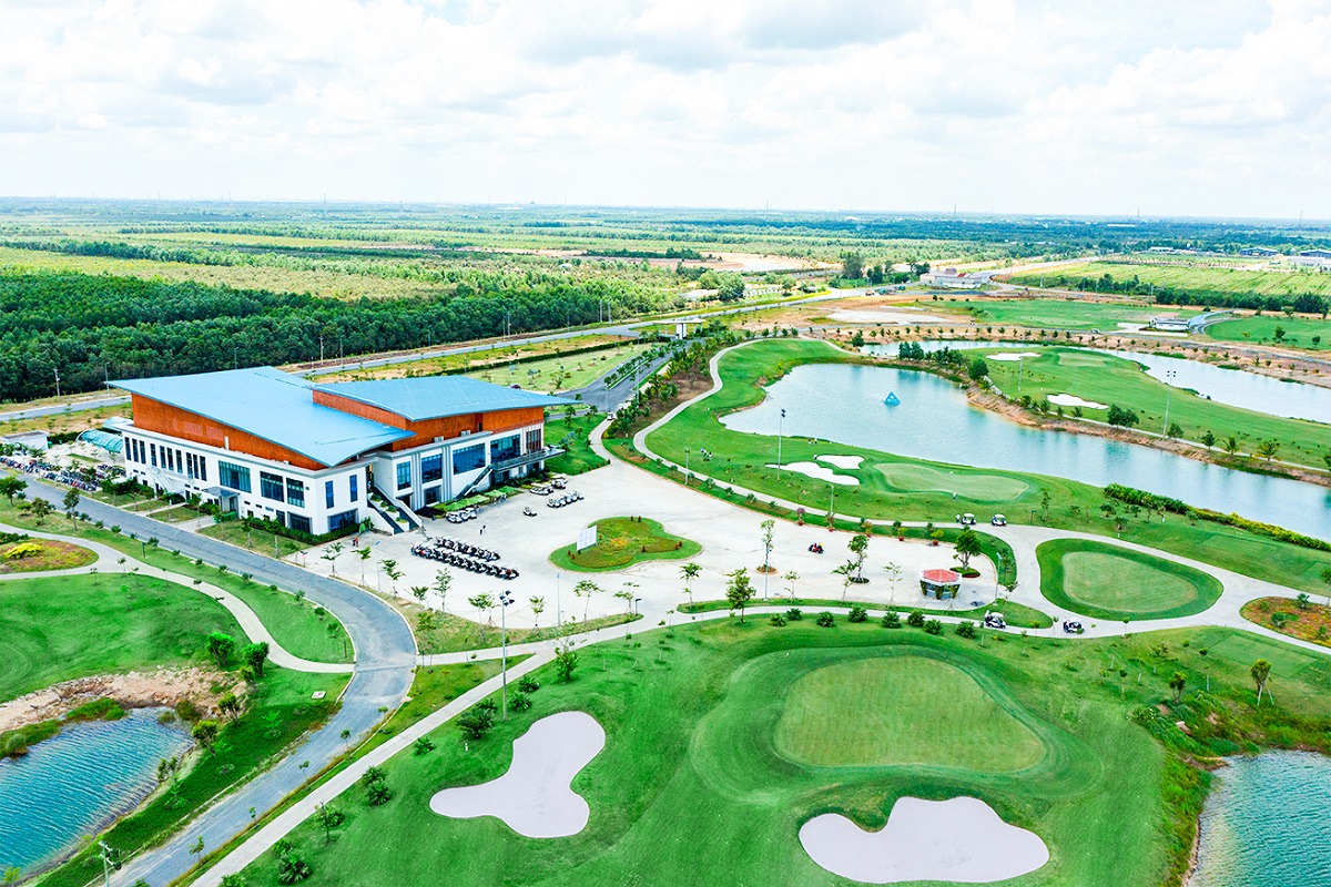Top 2 sân golf Long An nổi tiếng và bảng giá 2025 Top 2 sân golf Long An nổi tiếng và bảng giá 2025